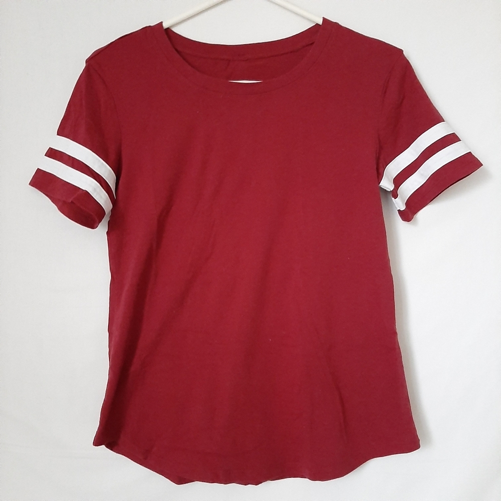 Sporty Red Short Sleeve Tee w White Stripes